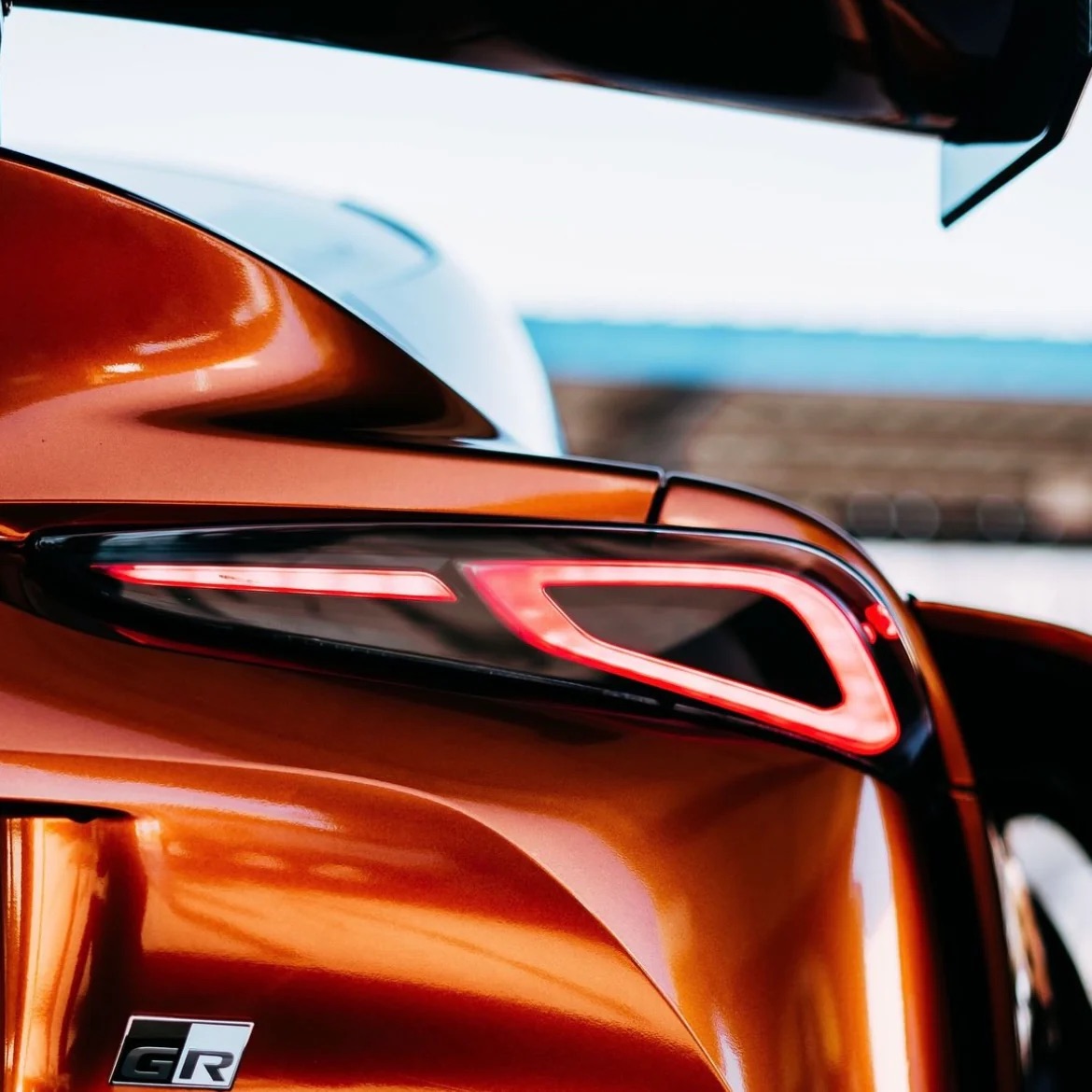 Стекла задних фонарей Supra A90, прозрачные левый+правый